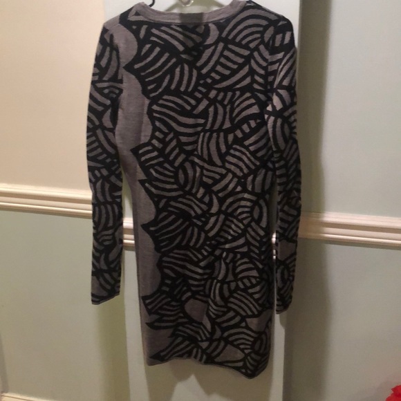 Black and grey sweater dress - Picture 2 of 3